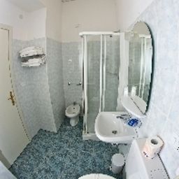 Camera da bagno Nuovo Albergo Centro Fotos