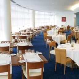 Sala colazione nel ristorante Clarion Dublin Liffey Valley Fotos