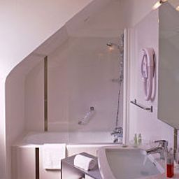 Bathroom Best Western Vinci Loire Valley Fotos