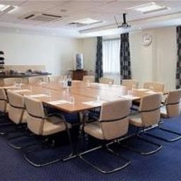  Holiday Inn Express CARDIFF AIRPORT Fotos