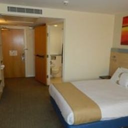  Holiday Inn Express CARDIFF AIRPORT Fotos