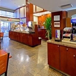 Ristorante Holiday Inn Express NEW YORK CITY FIFTH AVENUE Fotos
