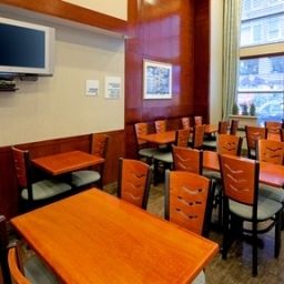 Ristorante Holiday Inn Express NEW YORK CITY FIFTH AVENUE Fotos