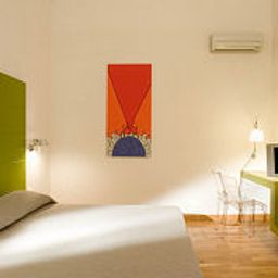 Room Piazza Bellini Fotos