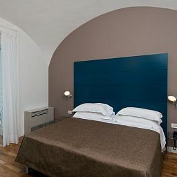 Zimmer Piazza Bellini Fotos