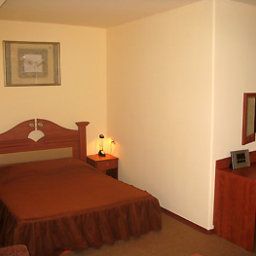 Zimmer HOTEL HRAZDAN Fotos