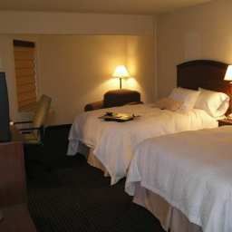 Room CO Hampton Inn & Suites Parker Fotos