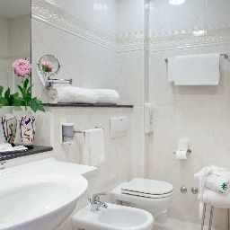 Camera da bagno Terme Millepini Fotos