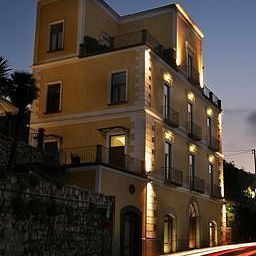 Фасад Palazzo Torre Barbara Fotos