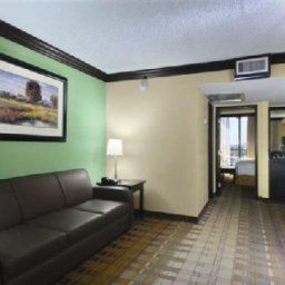Pokój Crowne Plaza Suites HOUSTON - NEAR SUGAR LAND Fotos