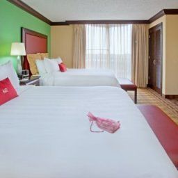 Pokój Crowne Plaza Suites HOUSTON - NEAR SUGAR LAND Fotos
