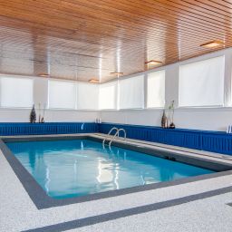Pool La Tour Belvedere Fotos