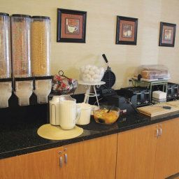 Restaurant La Quinta Inn & Suites Plantation at SW 6th St Fotos