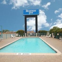 Piscina Rodeway Inn San Antonio Fotos