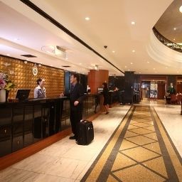 Холл Narai Hotel Fotos