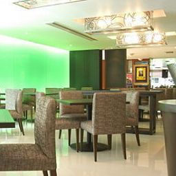 Ресторан Narai Hotel Fotos