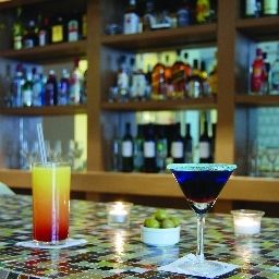 Bar Mayflower Suites Fotos