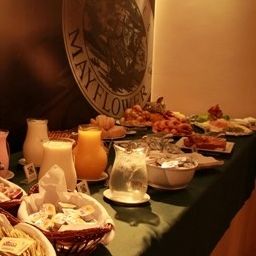 Buffet Mayflower Suites Fotos