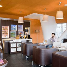 Зал для завтрака Suite Novotel Lille Europe Fotos