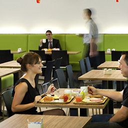 Breakfast room within restaurant ibis Brussels Centre Gare Midi Fotos
