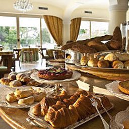 Buffet Grand Hotel Excelsior Fotos