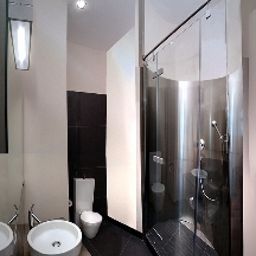 Bathroom Old Town Square Hotel And Residence Fotos