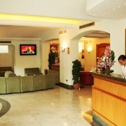 Reception Comfort Hotel Gardenia Fotos