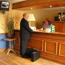 Hall Roebuck Fotos