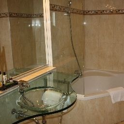 Salle de bains Clarion Suites Geneva Excellior Fotos