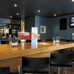 Bar Park Inn London Watford Fotos
