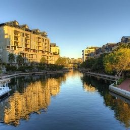 Vue extérieure Waterfront Village Fotos