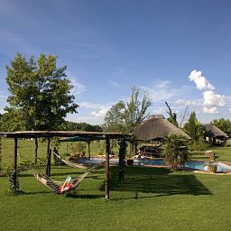 Pool Airport Game Lodge Fotos