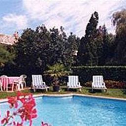 Vue extérieure Hostellerie Sarrasine Chateaux et Hotels Collection Fotos
