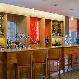 Bar Jurys Inn Heathrow Fotos