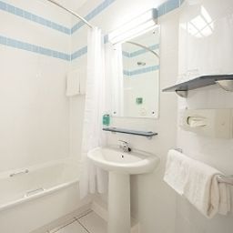 Bathroom Jurys Inn Heathrow Fotos