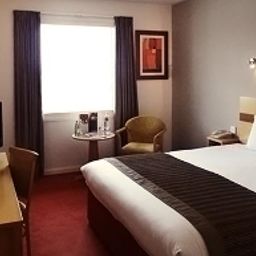  Jurys Inn Heathrow Fotos
