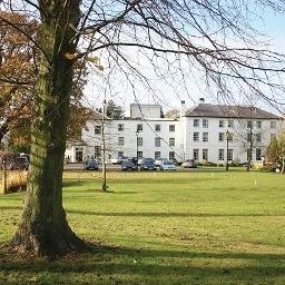 Фасад West Lodge Park A Beales Hotel Fotos
