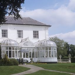 Фасад West Lodge Park A Beales Hotel Fotos