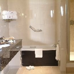 Badezimmer Carlton Hotel Dublin Airport Fotos