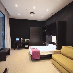 Family room Petit Palace Barcelona Fotos