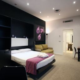 Family room Petit Palace Barcelona Fotos