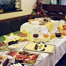 Buffet Milseburg Fotos