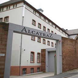 Außenansicht Alcatraz am Japan. Garten Fotos