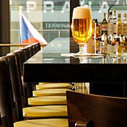 Bar Courtyard Prague Airport Fotos