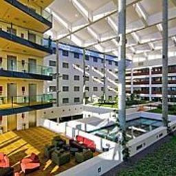Hall Courtyard Prague Airport Fotos