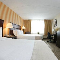 Номер Holiday Inn EDISON Fotos