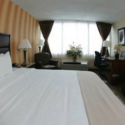 Номер Holiday Inn EDISON Fotos
