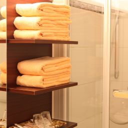 Badezimmer Akzent Hotel Oberhausen Fotos