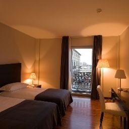  Cavour Fotos