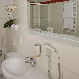Camera da bagno Azimut City South Fotos
